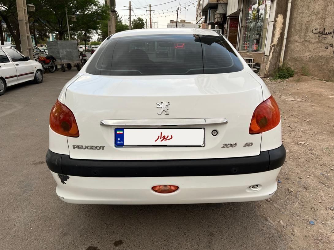 پژو ۲۰۶ صندوق دار v8 - 1393