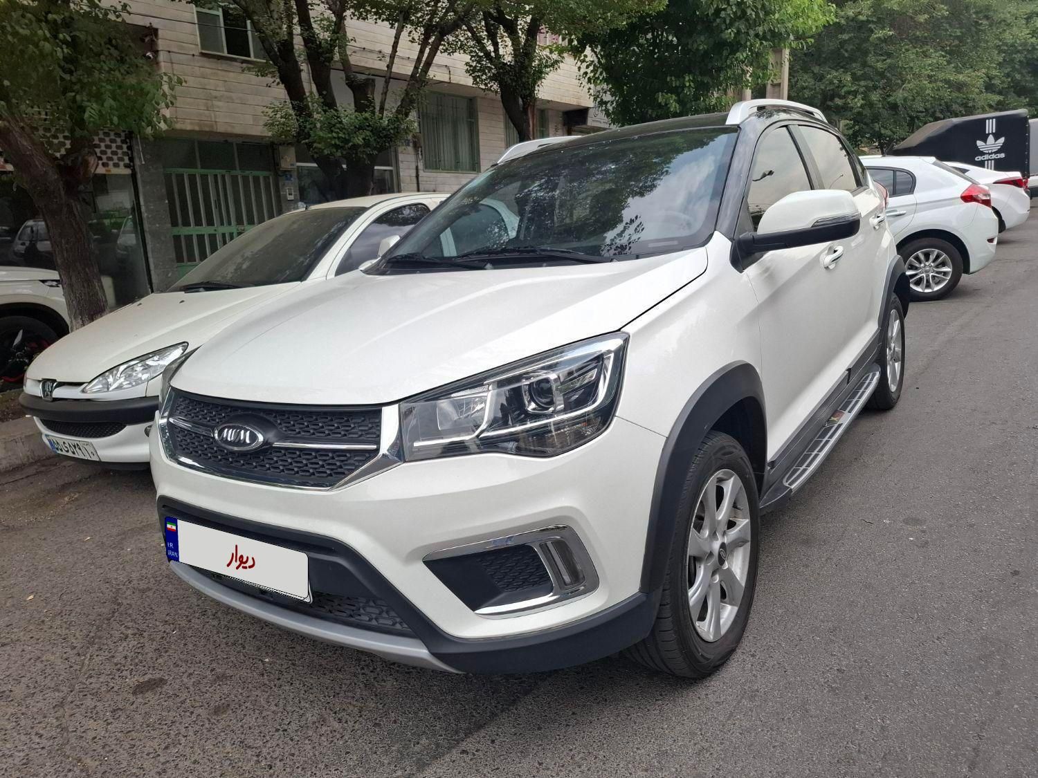 خودرو ام وی ام، X22 آگهی ann_18595421