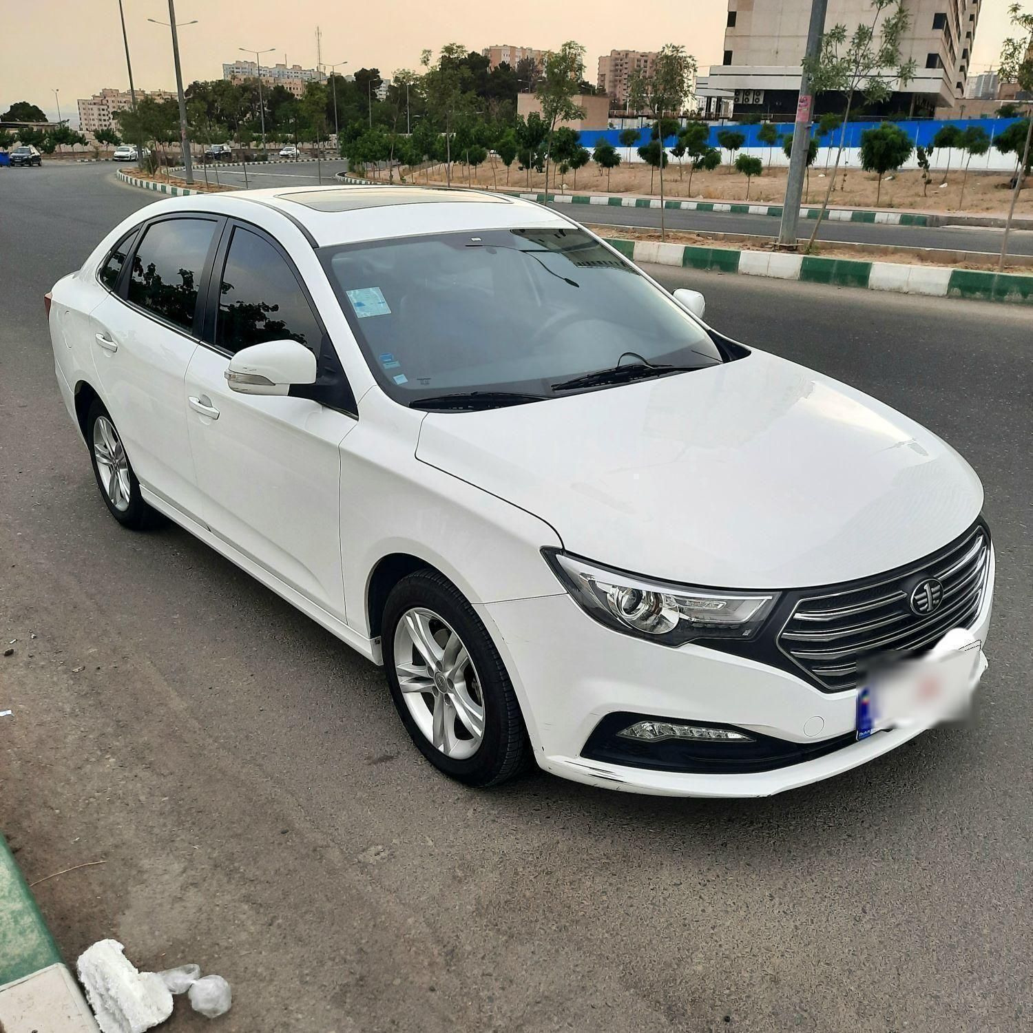 خودرو بسترن، B30 آگهی ann_18595437