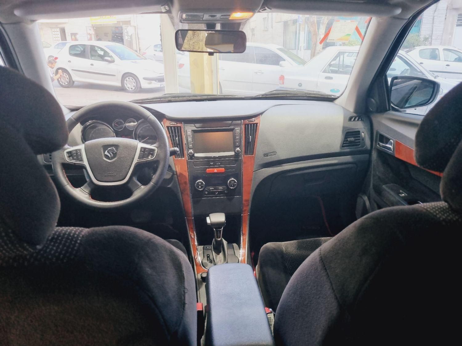 دنا پلاس توربو اتوماتیک - 1402