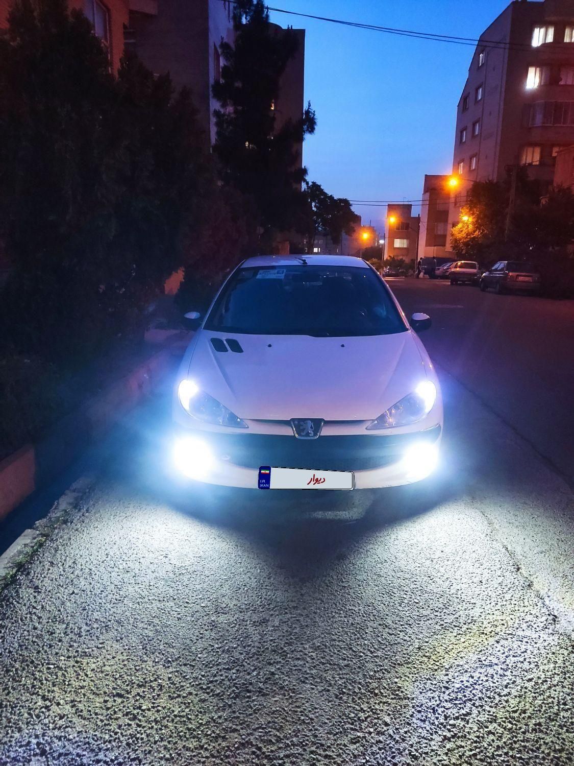 پژو ۲۰۶ صندوق دار v8 - 1397