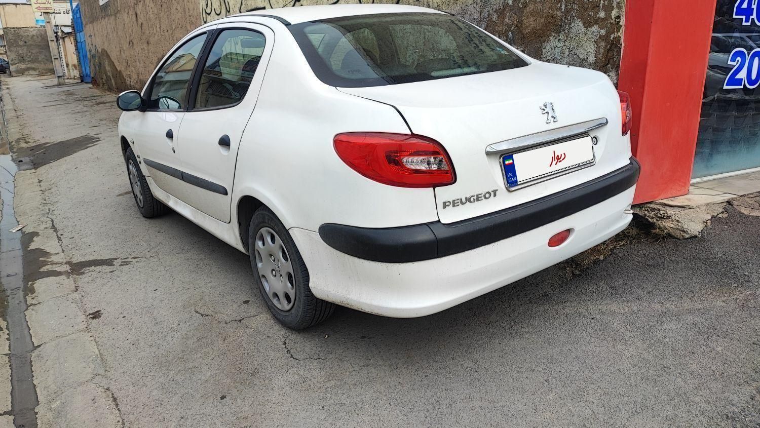 پژو ۲۰۶ صندوق دار v8 - 1391