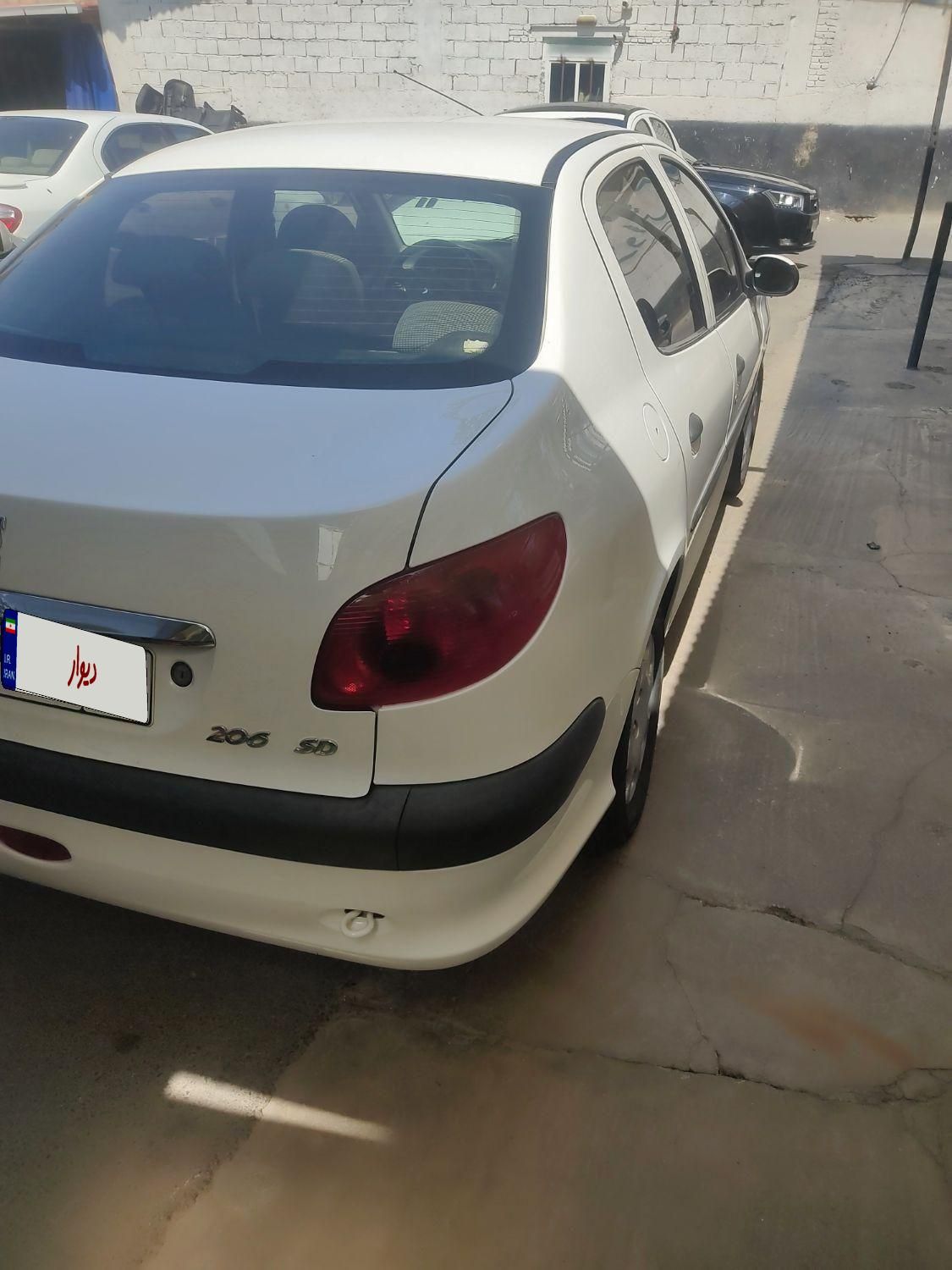 پژو ۲۰۶ صندوق دار v8 - 1399
