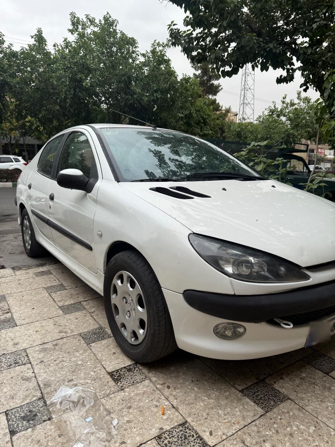 پژو ۲۰۶ صندوق دار v8 - 1389