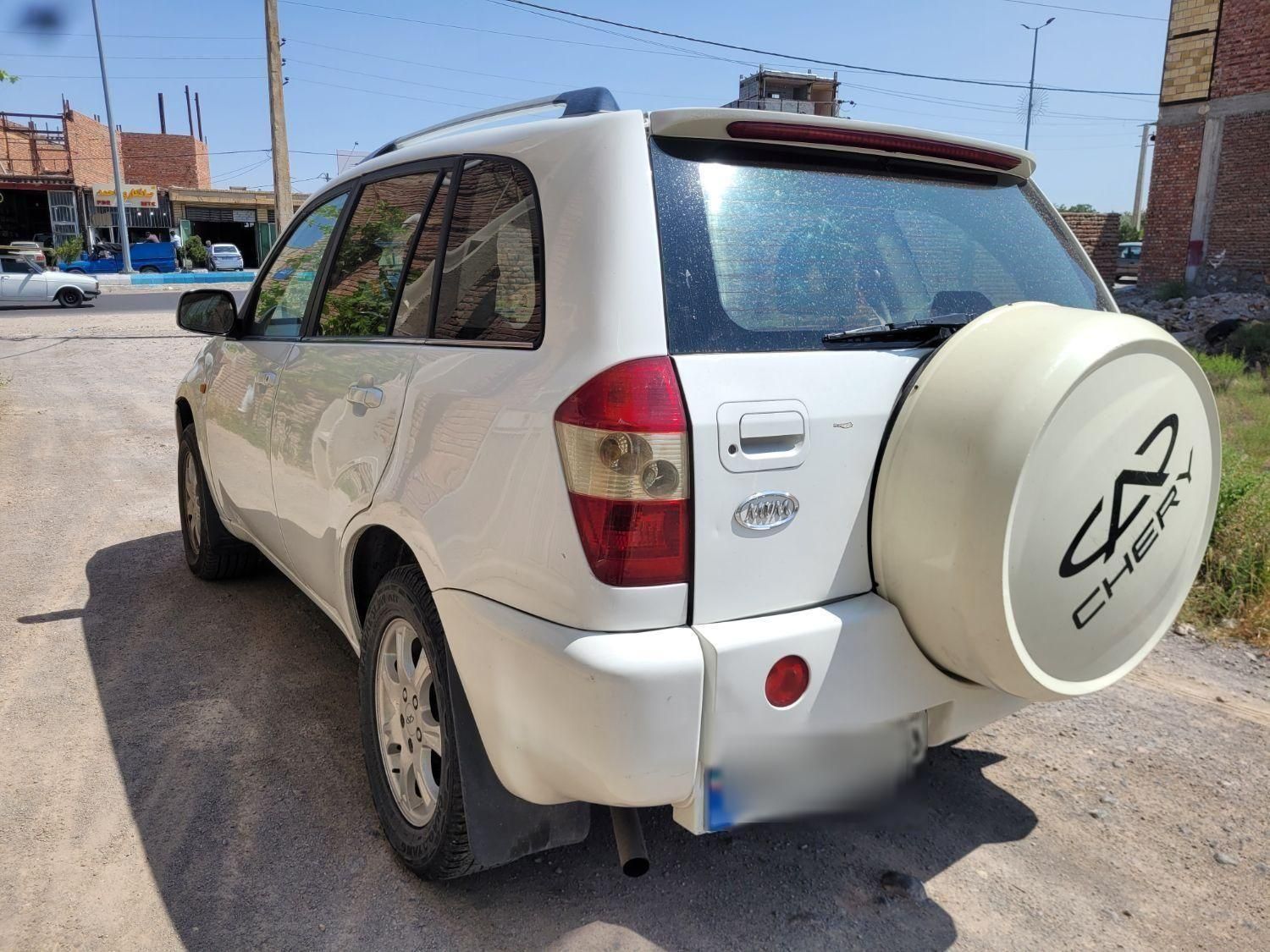 ام وی ام X33 دنده‌ای ساده - 2012