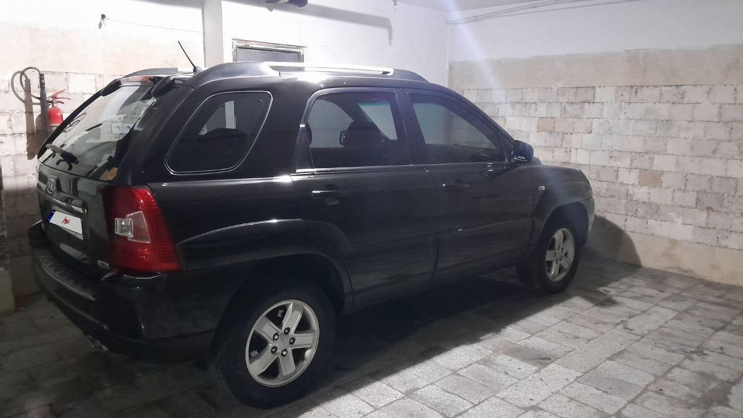 کیا اسپورتیج 6 سیلندر 2700cc - 2010