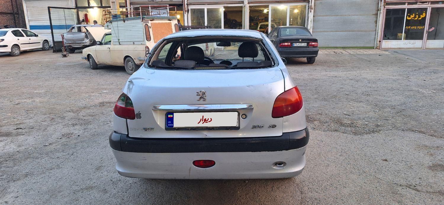 پژو ۲۰۶ صندوق دار v8 - 1386