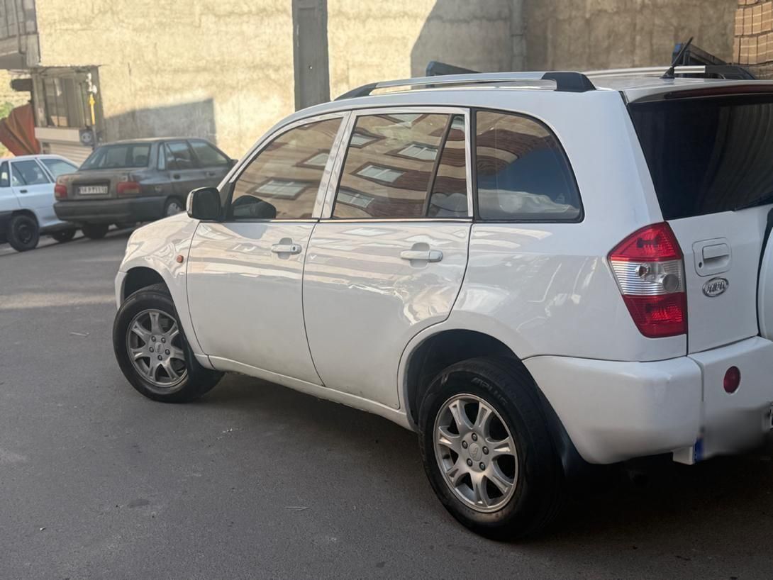 ام وی ام X33 دنده‌ای ساده - 2012