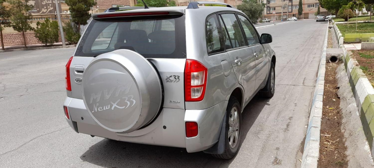 ام وی ام X33 دنده‌ای ساده - 2014