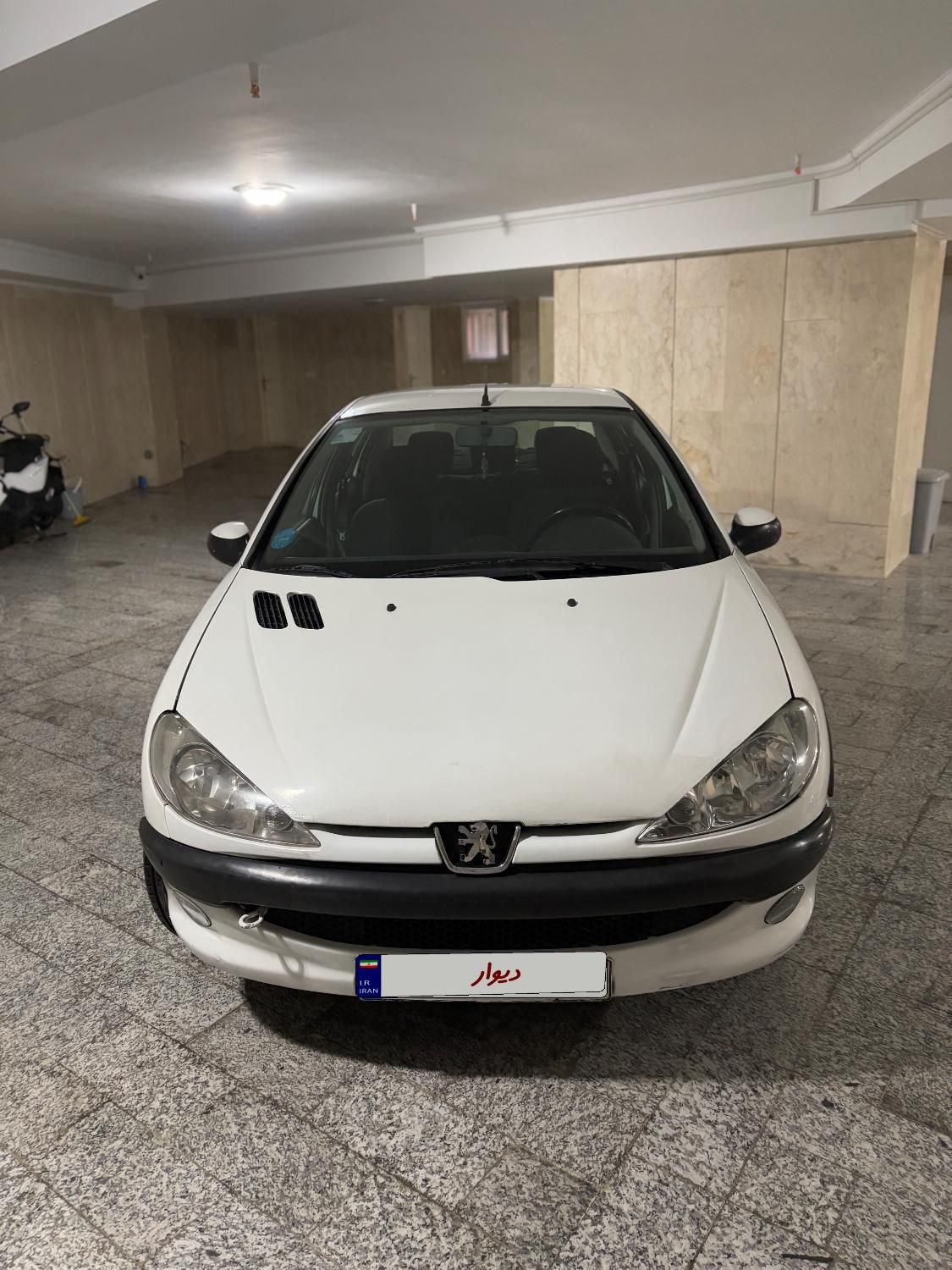 پژو ۲۰۶ صندوق دار v8 - 1392