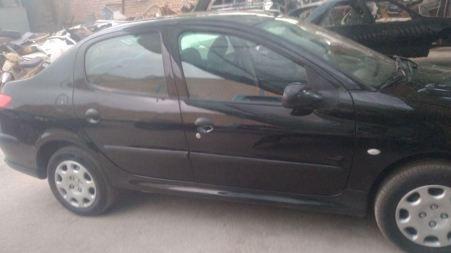 پژو ۲۰۶ صندوق دار v8 - 1386