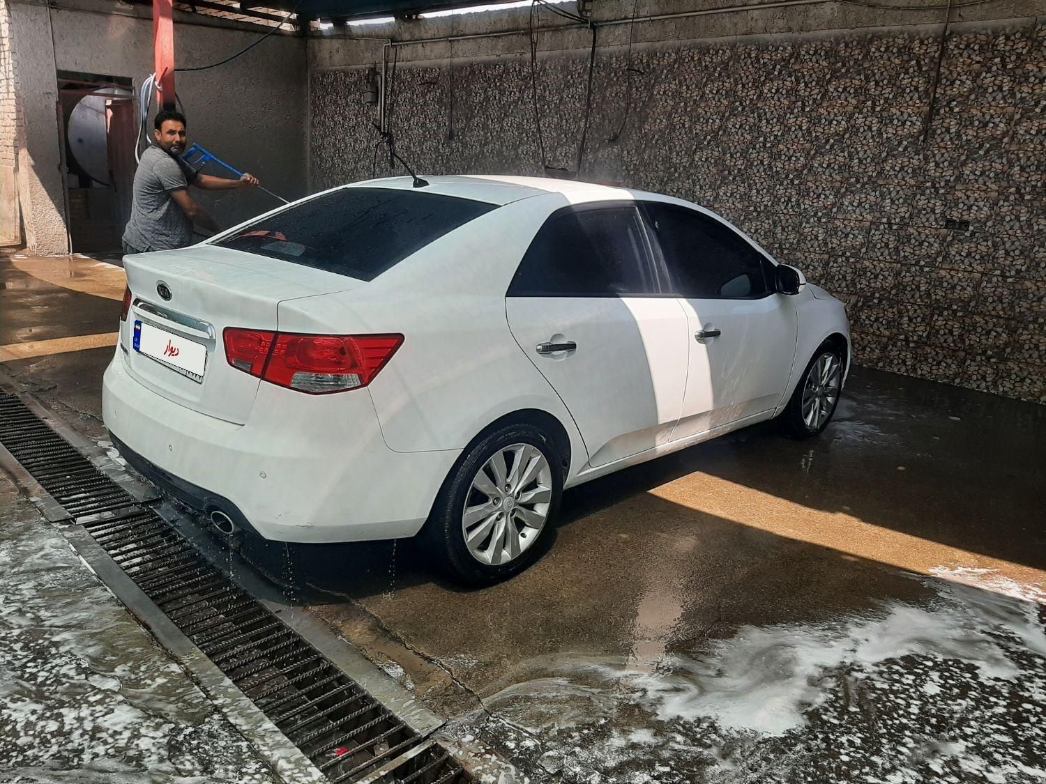 کیا سراتو 2.0 لیتر اتوماتیک GT لاین - 2011