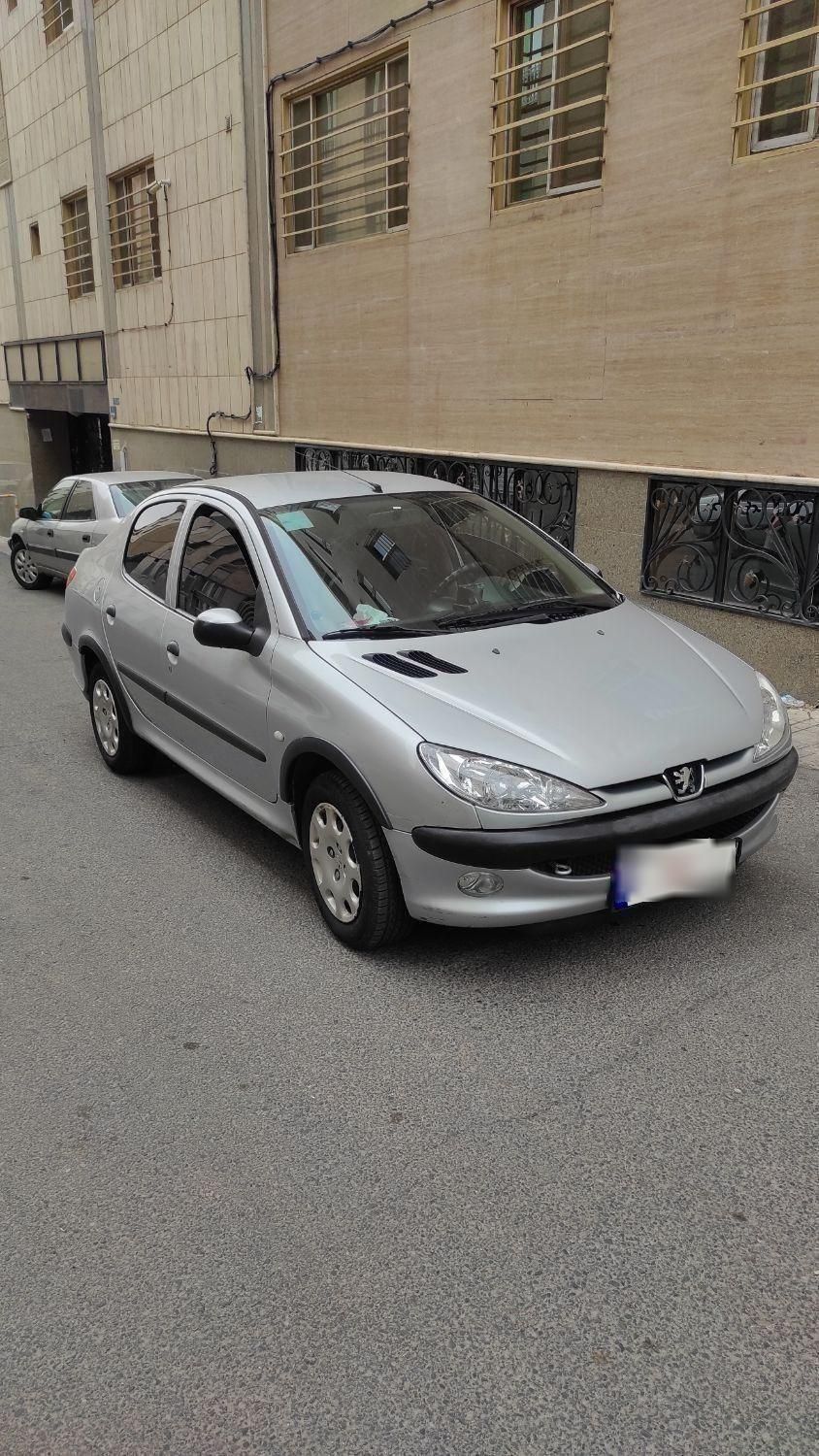 پژو ۲۰۶ صندوق دار v8 - 1394
