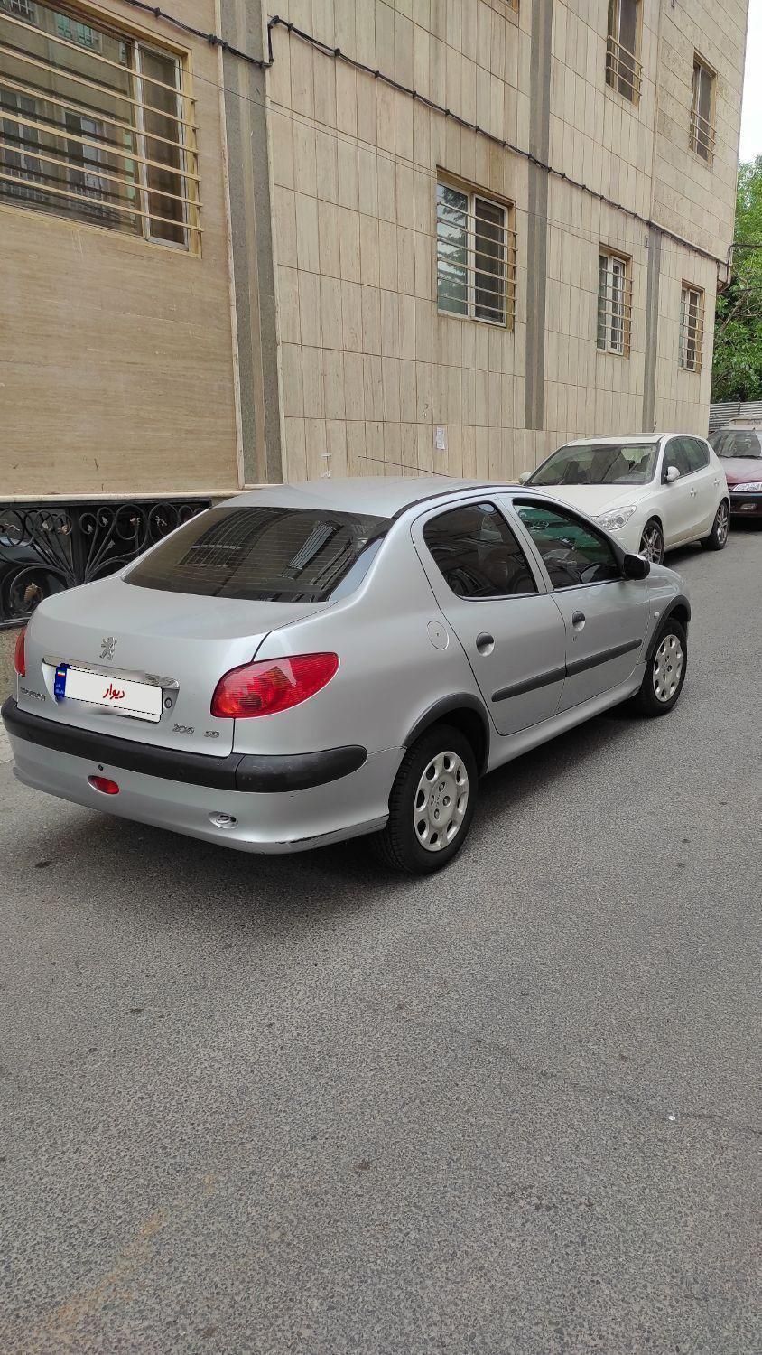 پژو ۲۰۶ صندوق دار v8 - 1394