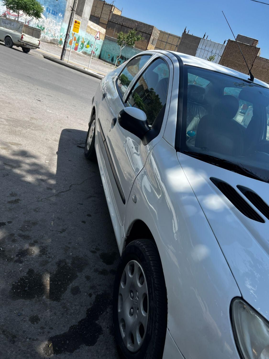 پژو ۲۰۶ صندوق دار v8 - 1396