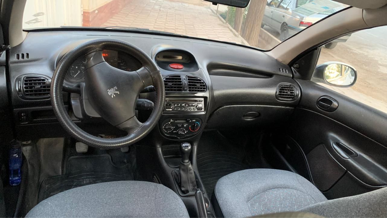 پژو ۲۰۶ صندوق دار v20 - 1390