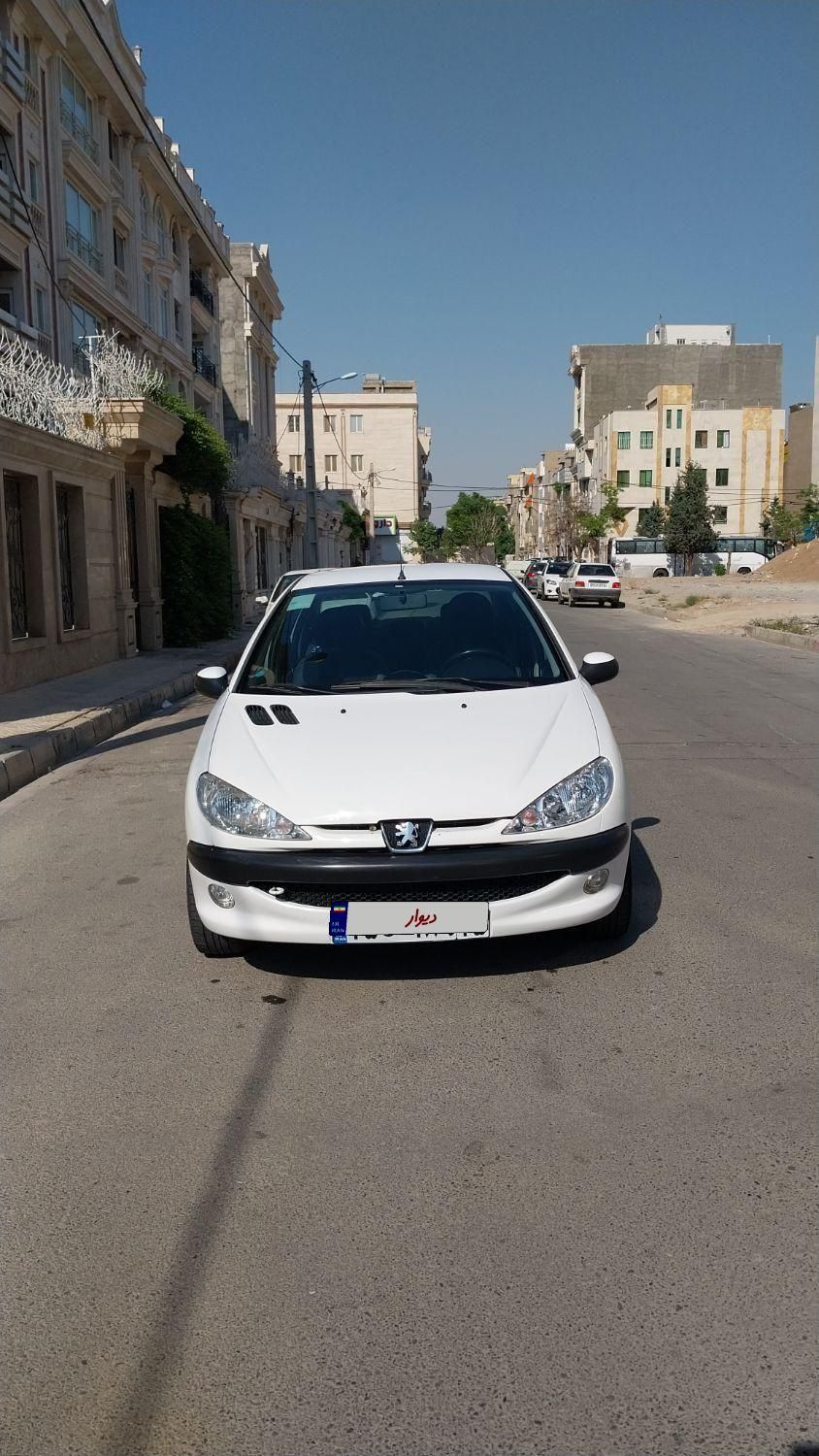 خودرو پژو، ۲۰۶ صندوق دار آگهی ann_18599378