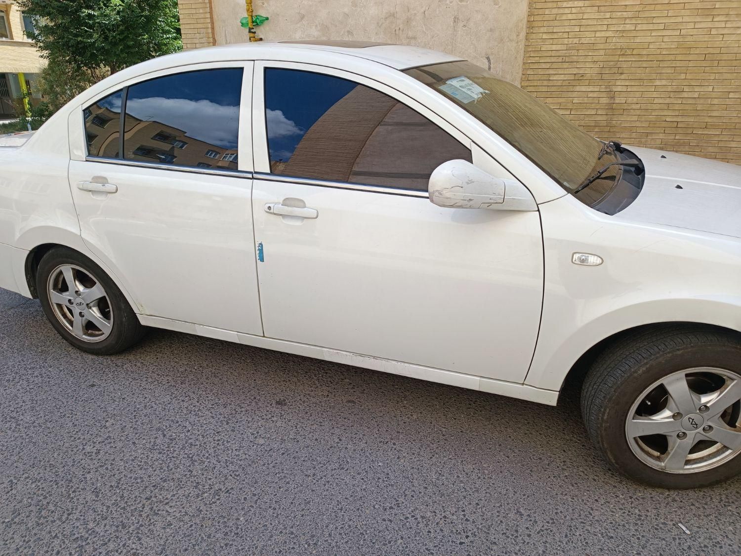 ام وی ام 530 دنده ای - 2014