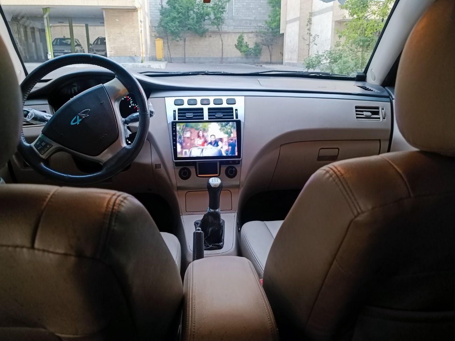 ام وی ام 530 دنده ای - 2014