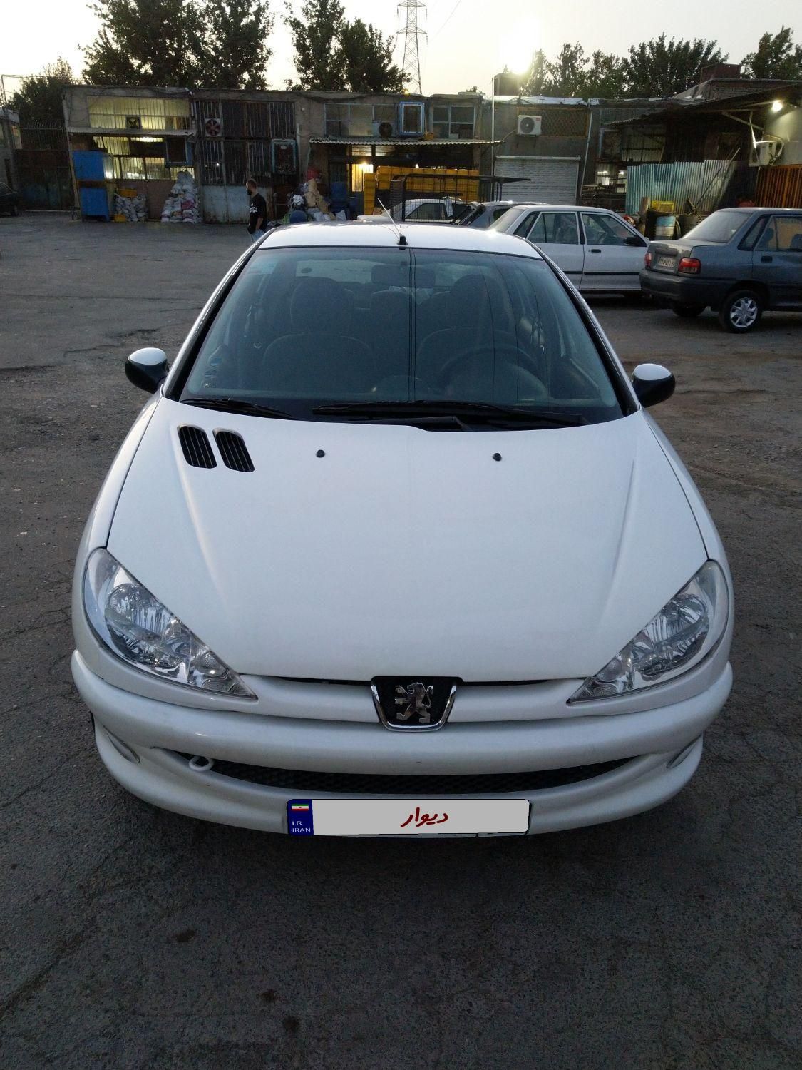 پژو ۲۰۶ صندوق دار v8 - 1389