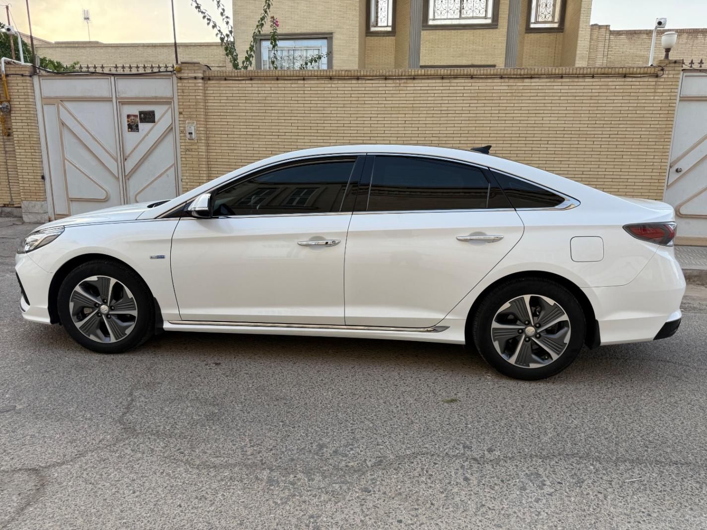 هیوندای سوناتا هیبرید GLS PLUS - 2018