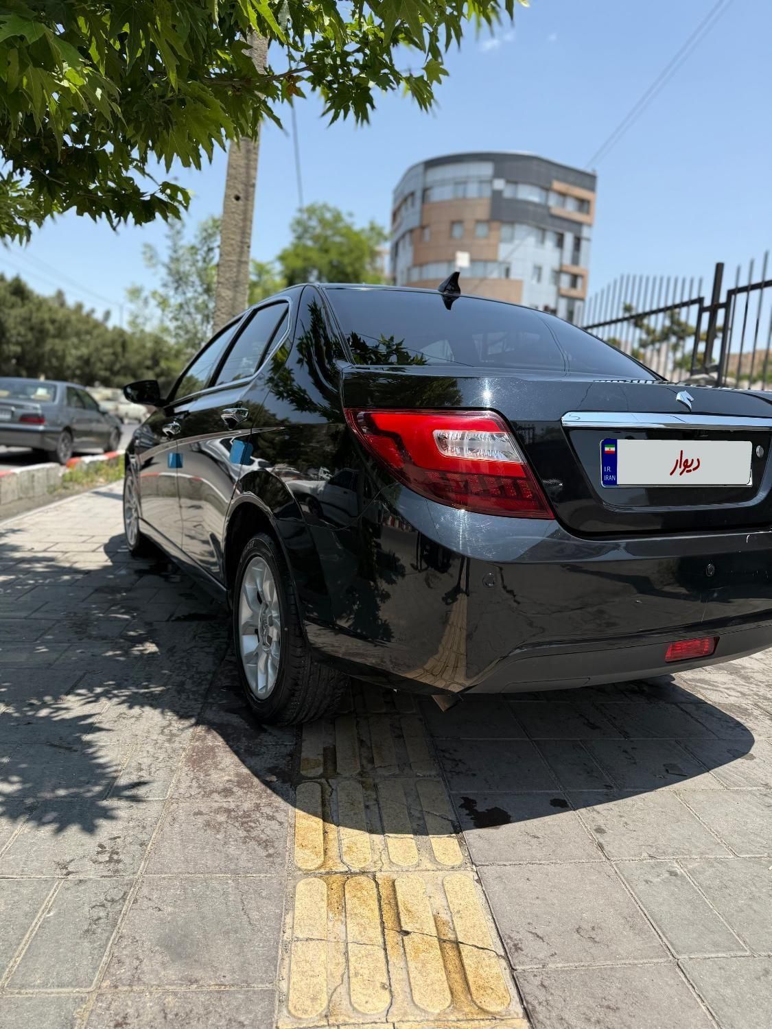 دنا پلاس توربو اتوماتیک - 1402