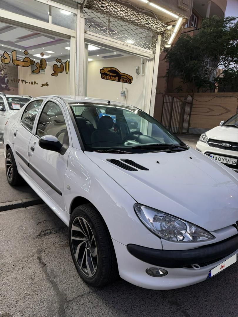 پژو ۲۰۶ صندوق دار v8 - 1398