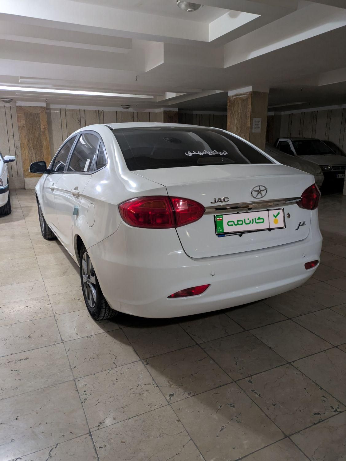جک J4 اتوماتیک ساده - 2023