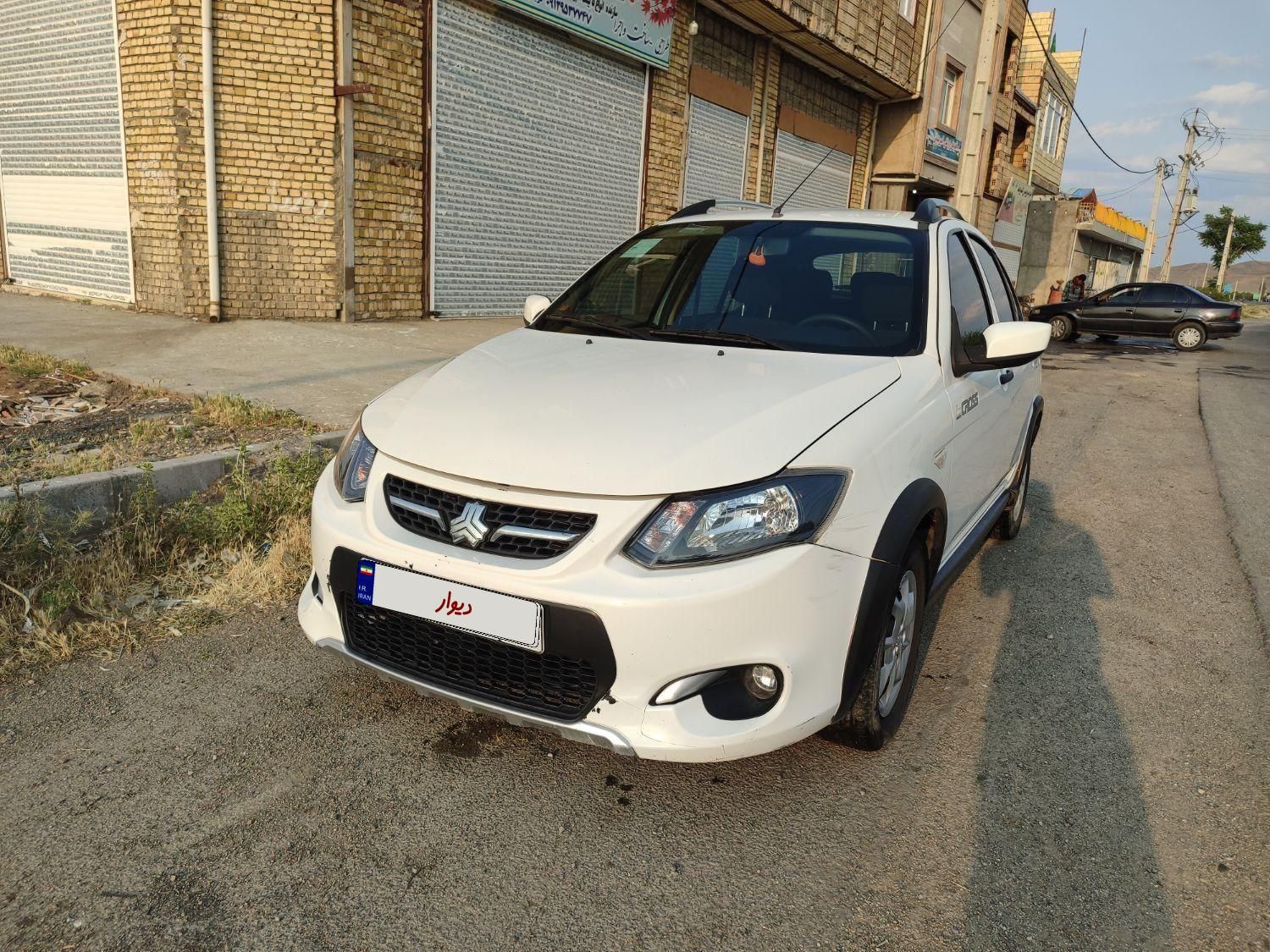 خودرو کوییک، معمولی آگهی ann_18601165