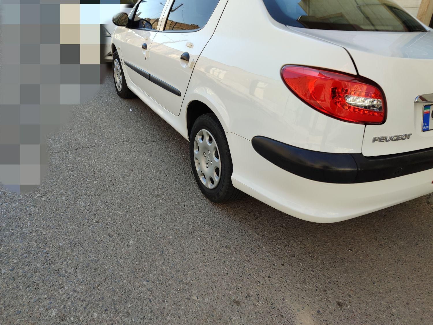 پژو ۲۰۶ صندوق دار v8 - 1394