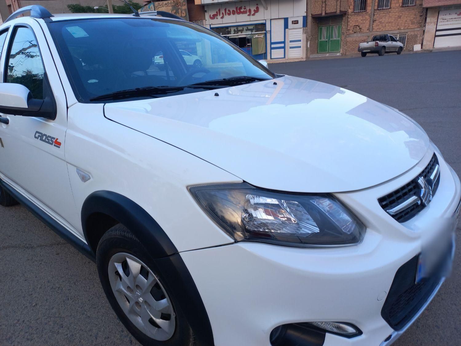 خودرو کوییک، معمولی آگهی ann_18601399