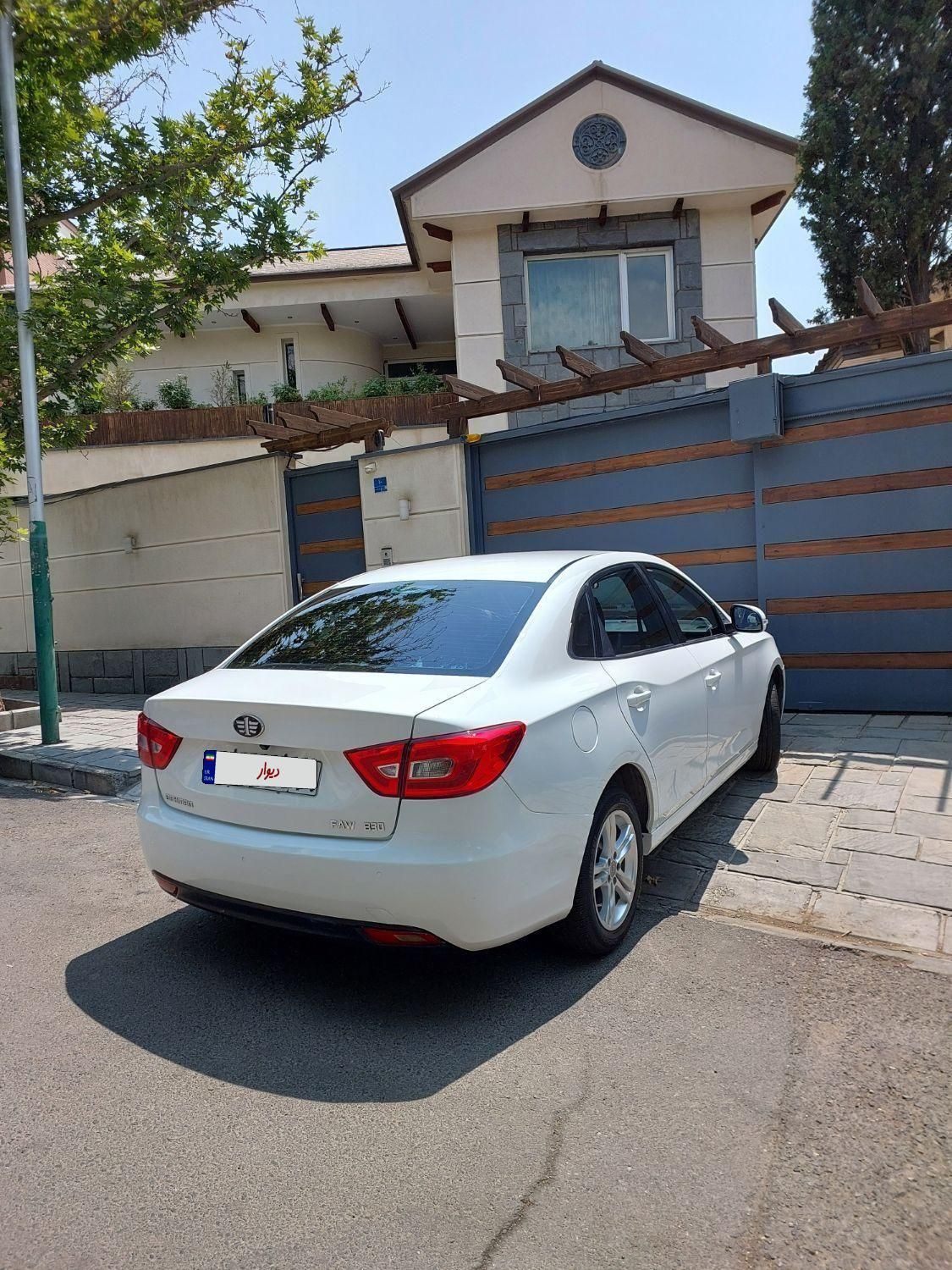 بسترن B30 اتوماتیک - 2018