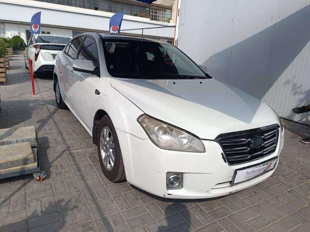 بسترن B50 اتوماتیک - 2014