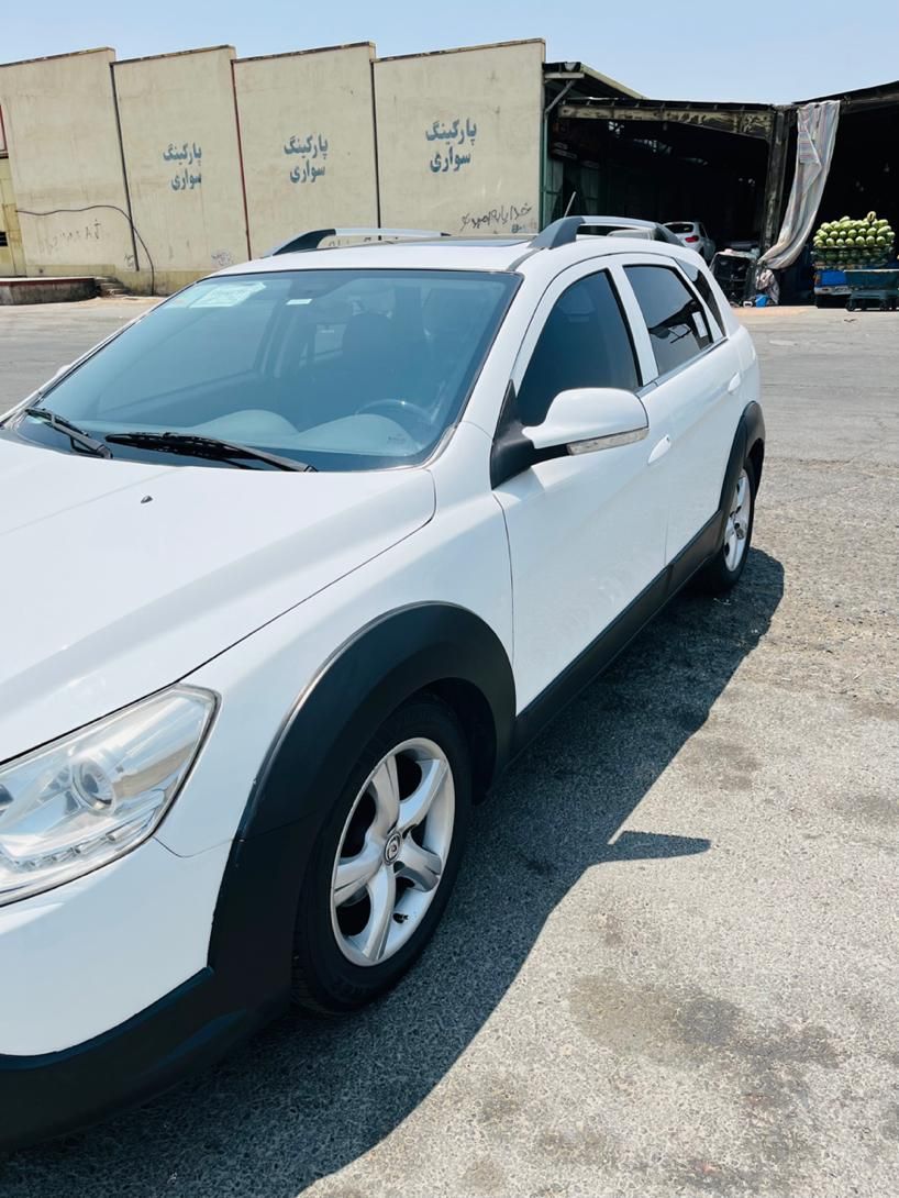 خودرو دانگ فنگ، H30 کراس آگهی ann_18603385