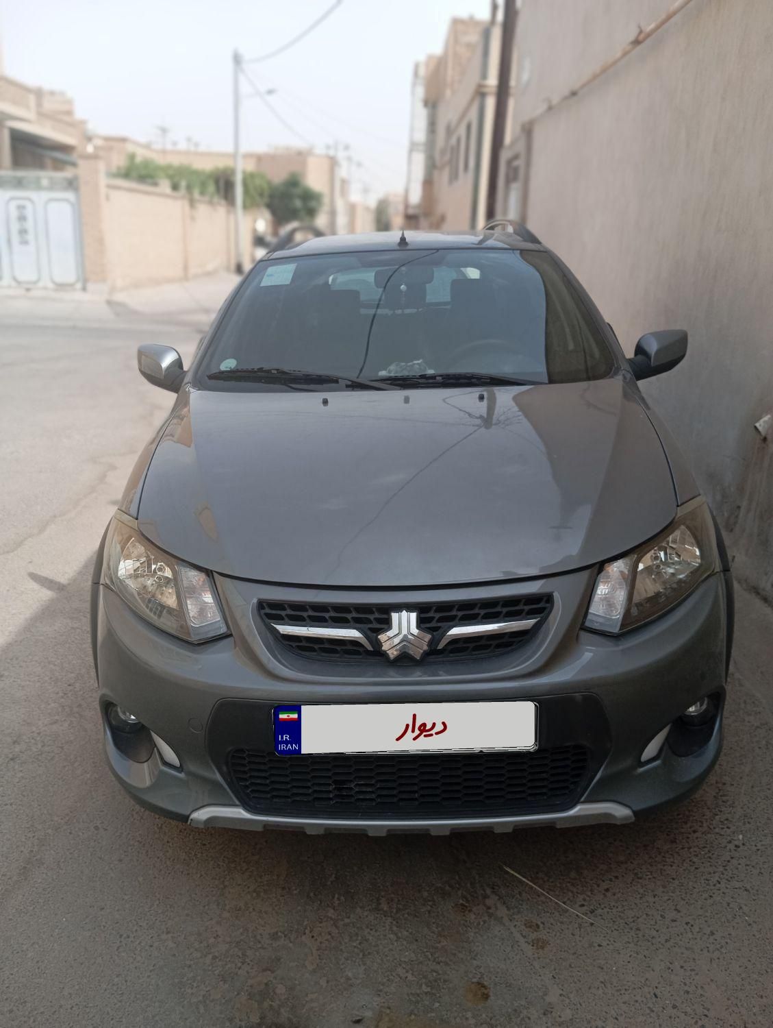 خودرو کوییک، معمولی آگهی ann_18603416
