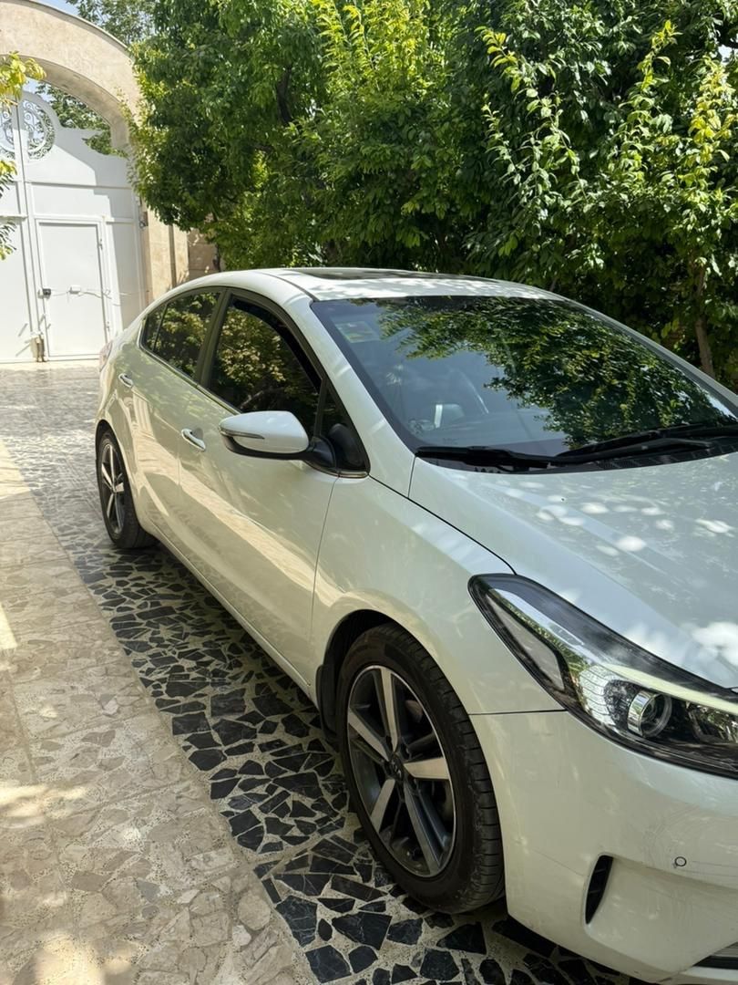 کیا سراتو 2.0 لیتر اتوماتیک GT لاین - 2017