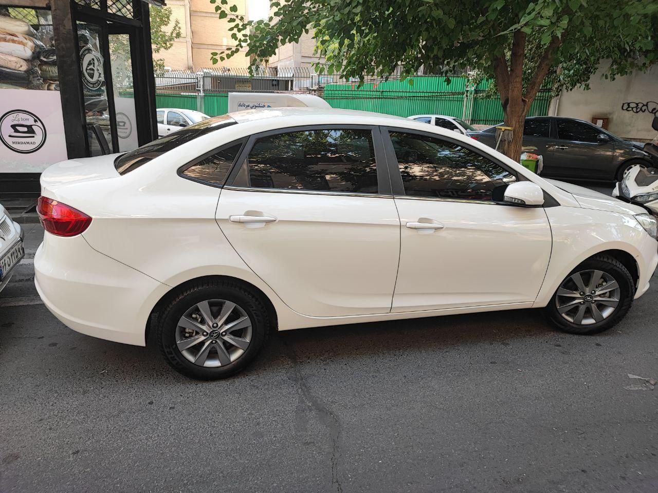 جک J4 اتوماتیک ساده - 2024