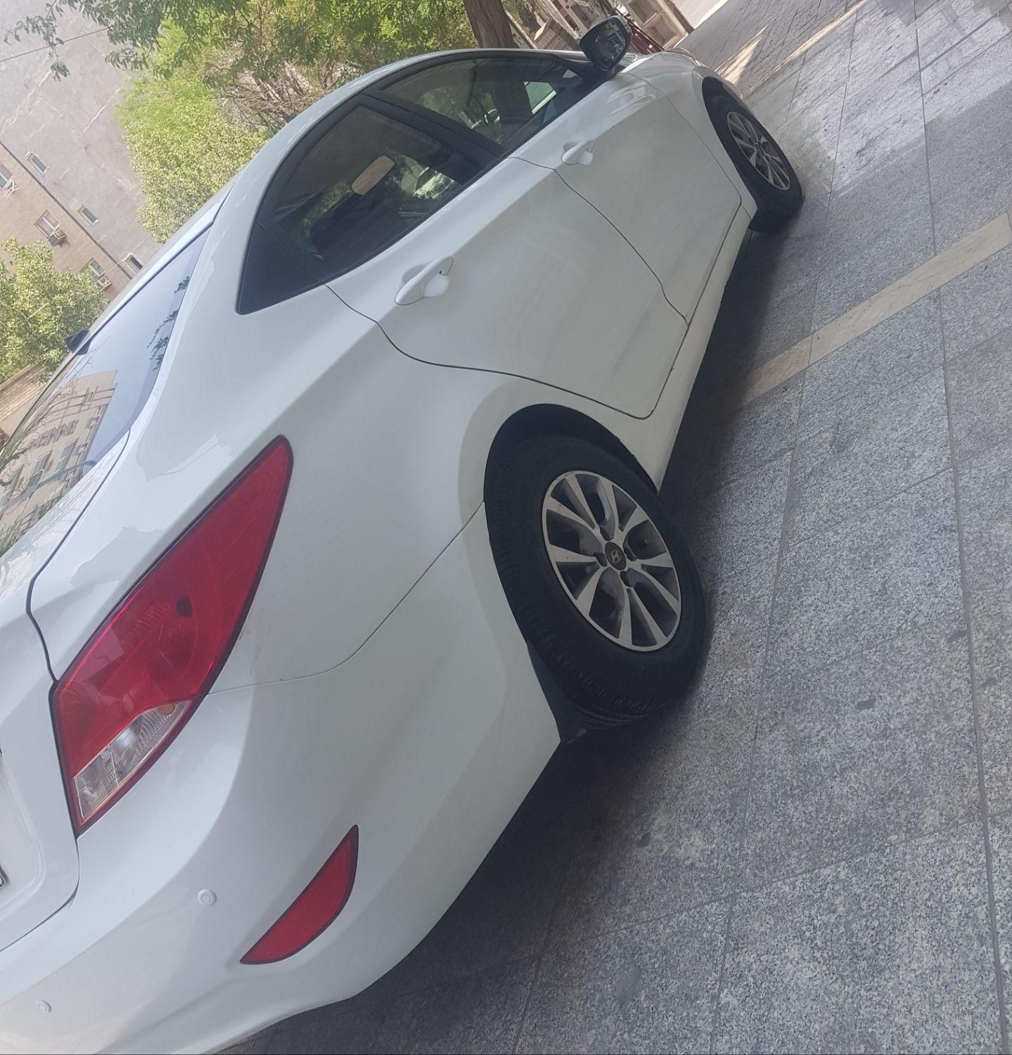 هیوندای اکسنت جی‌ال‌اس - 2016