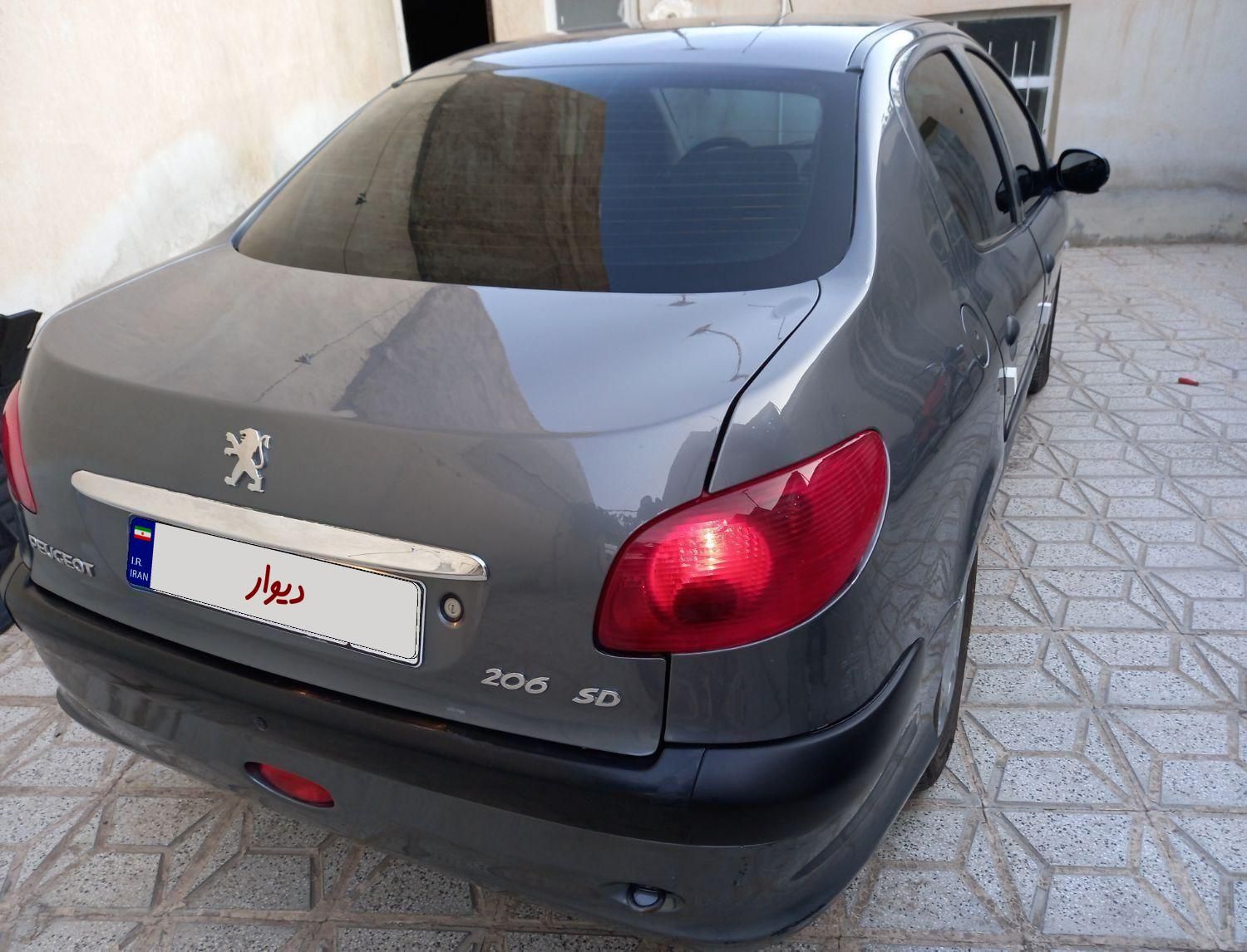 پژو ۲۰۶ صندوق دار v8 - 1391