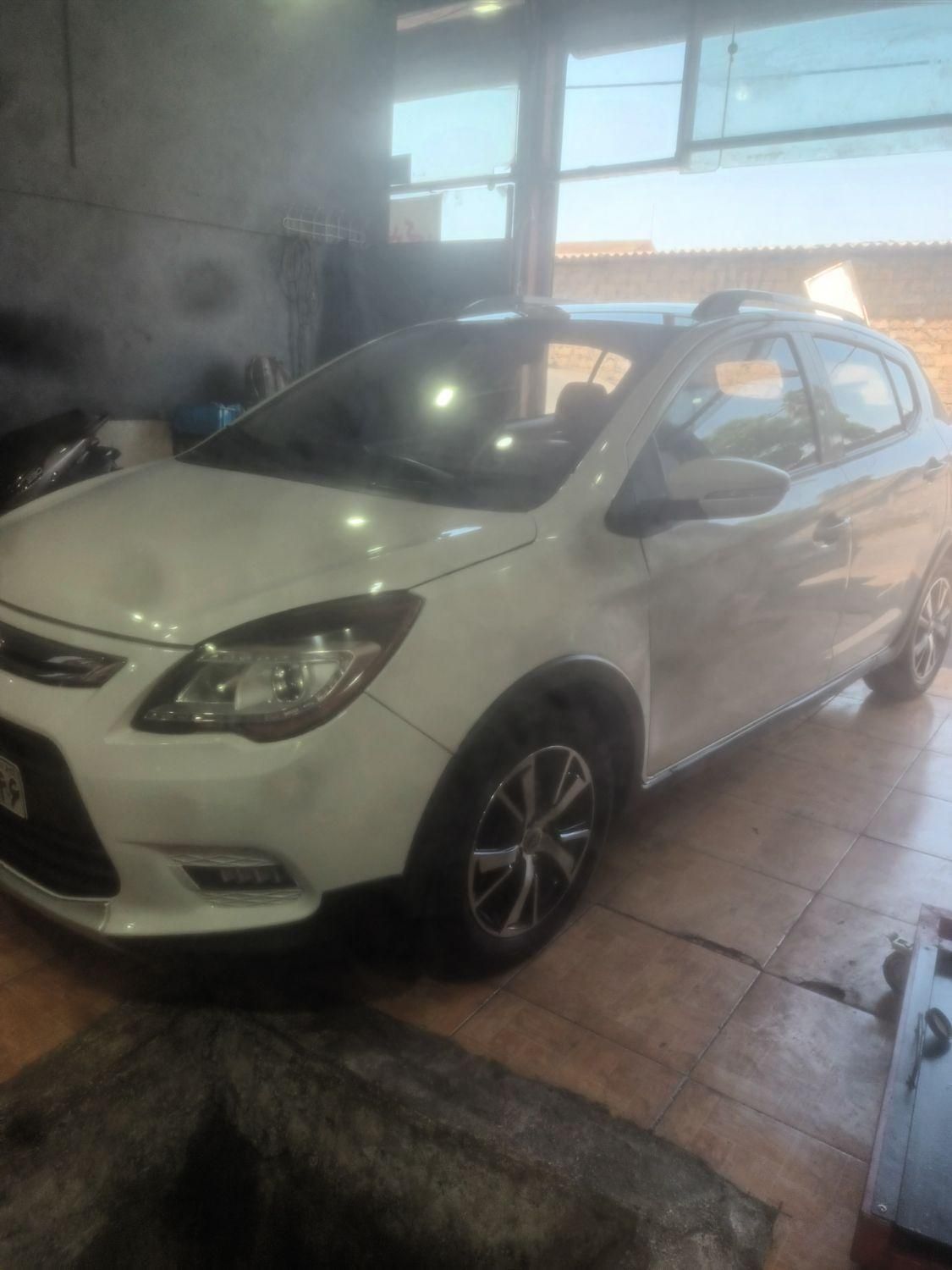 لیفان X50 اتوماتیک - 2015
