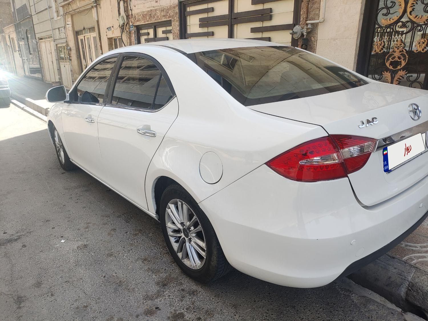 جک J5 اتوماتیک - 2016