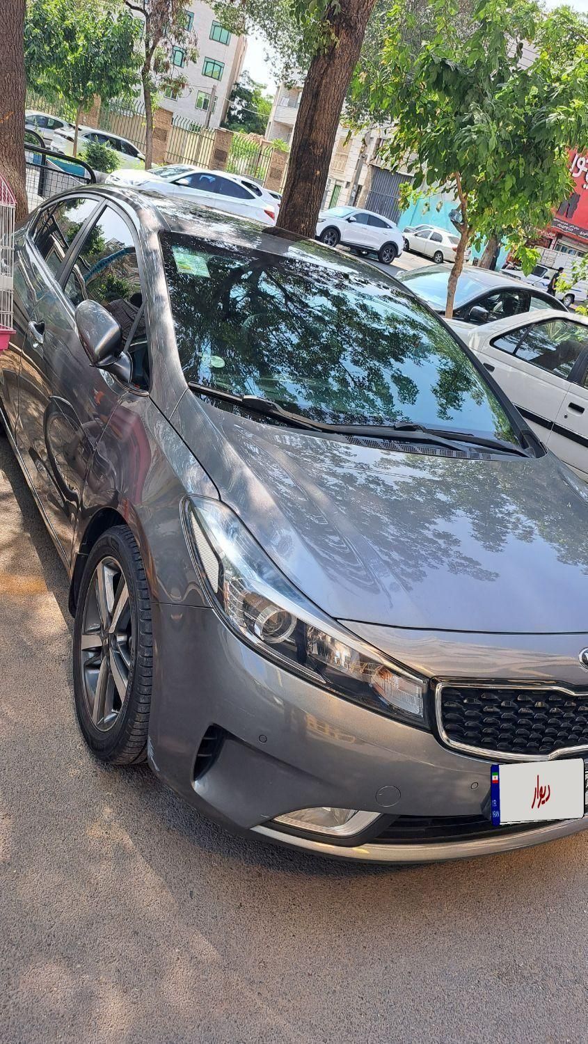 کیا سراتو 2.0 لیتر اتوماتیک GT لاین - 2018