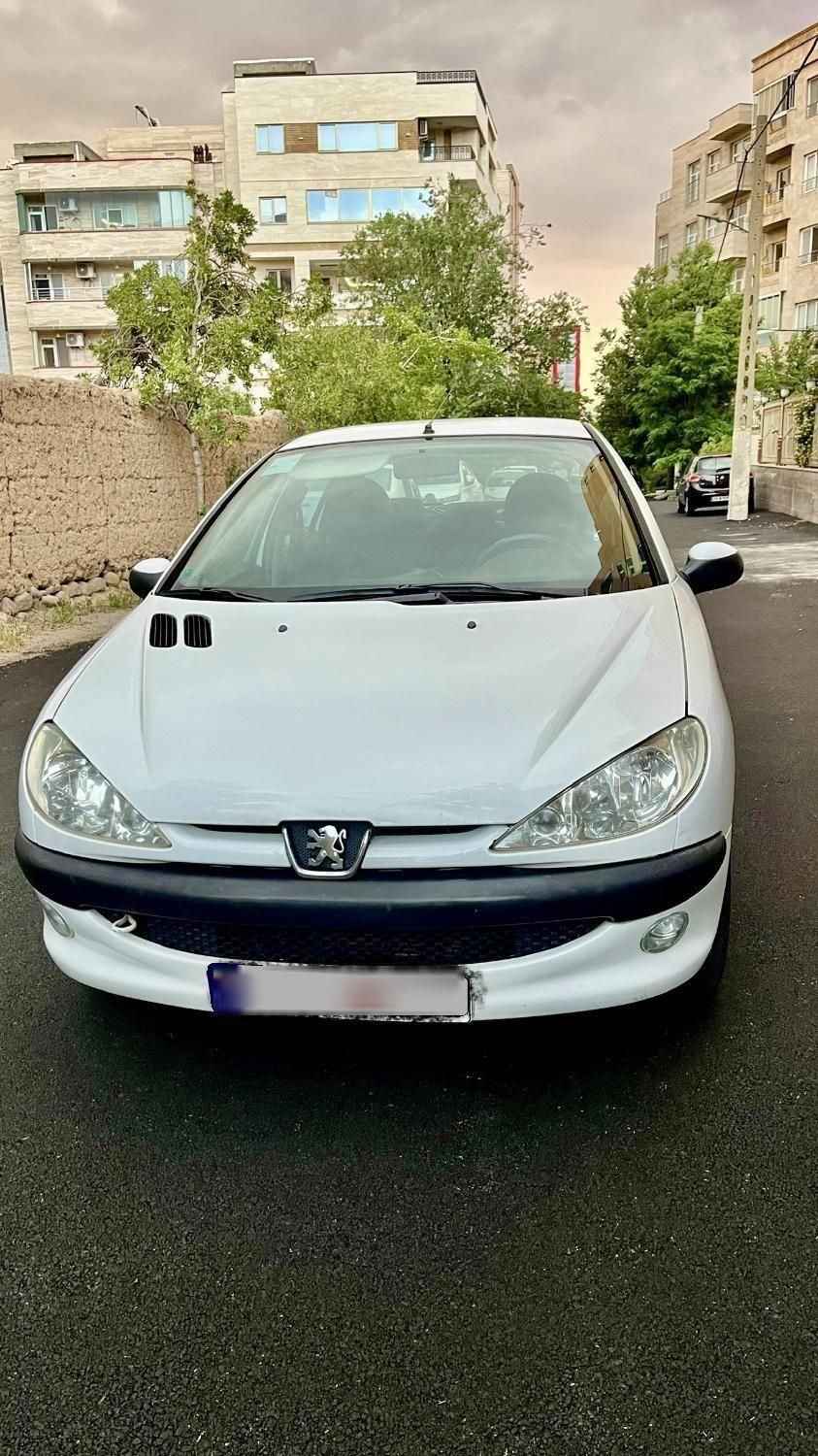 خودرو پژو، ۲۰۶ صندوق دار آگهی ann_18604245