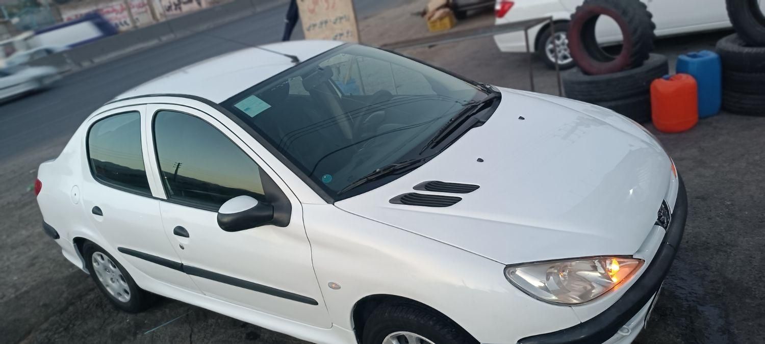 پژو ۲۰۶ صندوق دار v8 - 1396