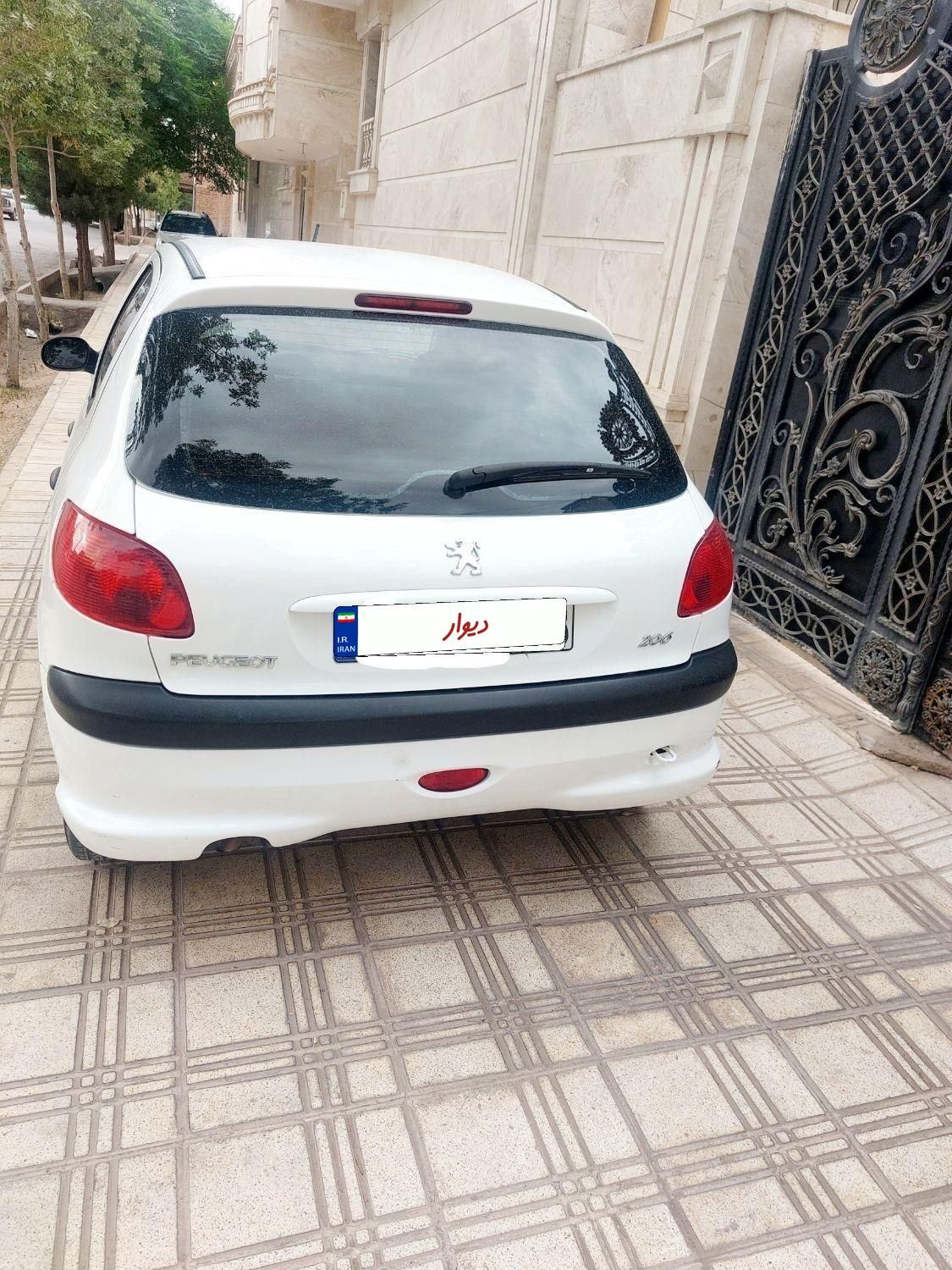 پژو 206 تیپ 3 - 1400
