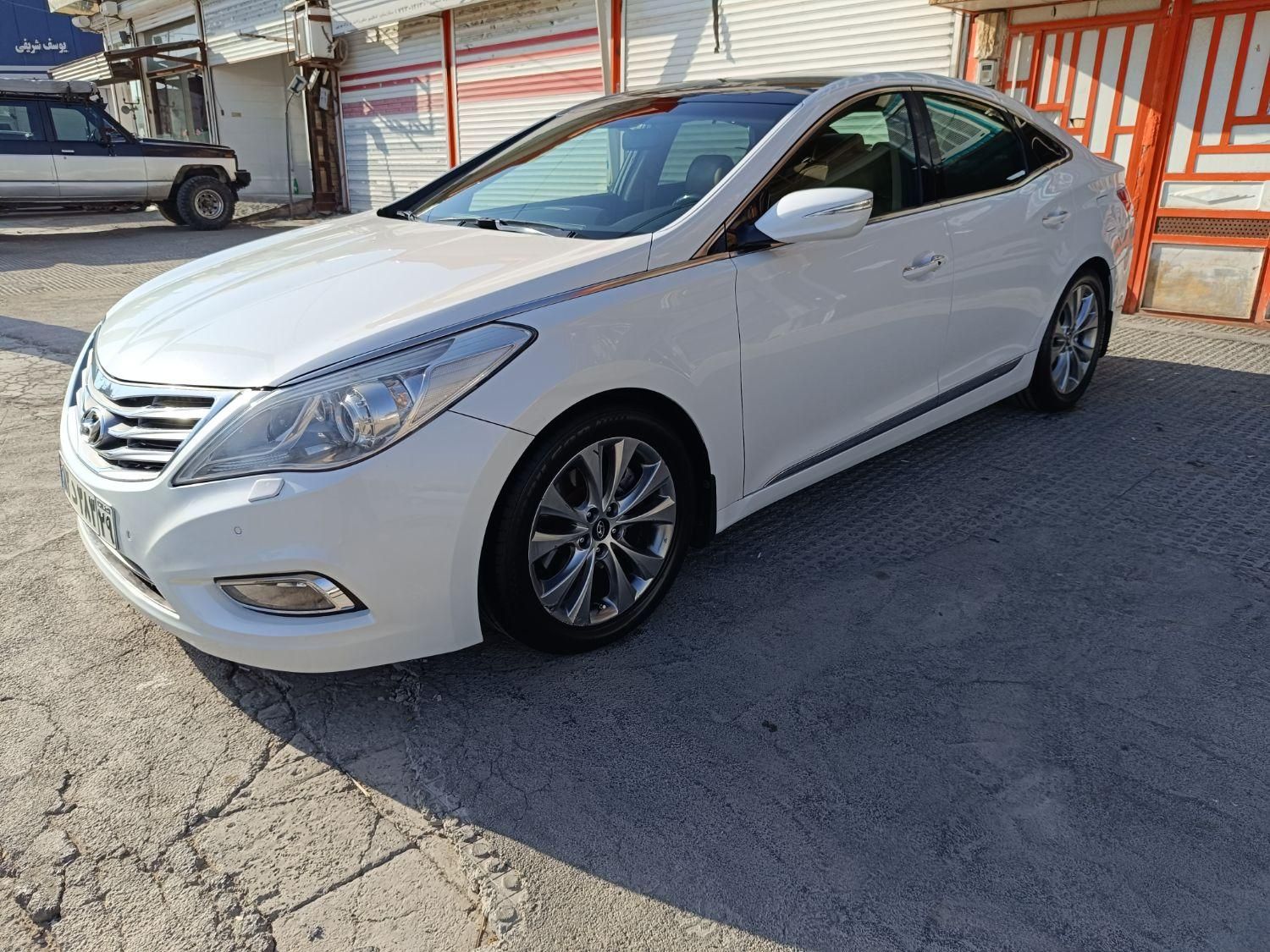 هیوندای آزرا (گرنجور) 3000cc - 2012
