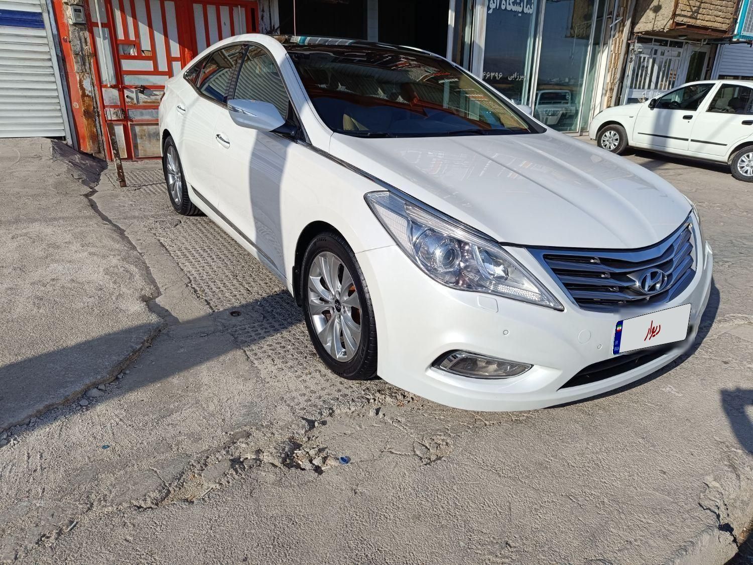 هیوندای آزرا (گرنجور) 3000cc - 2012