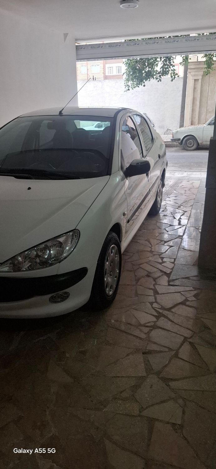 پژو ۲۰۶ صندوق دار v8 - 1397