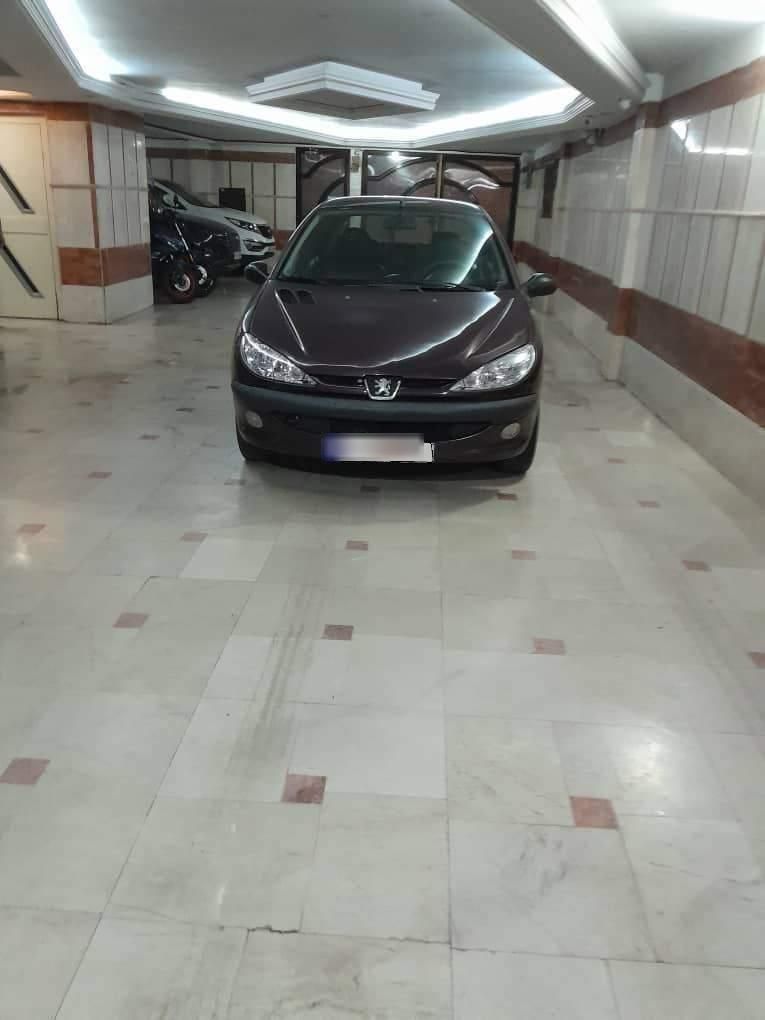 پژو ۲۰۶ صندوق دار v8 - 1394
