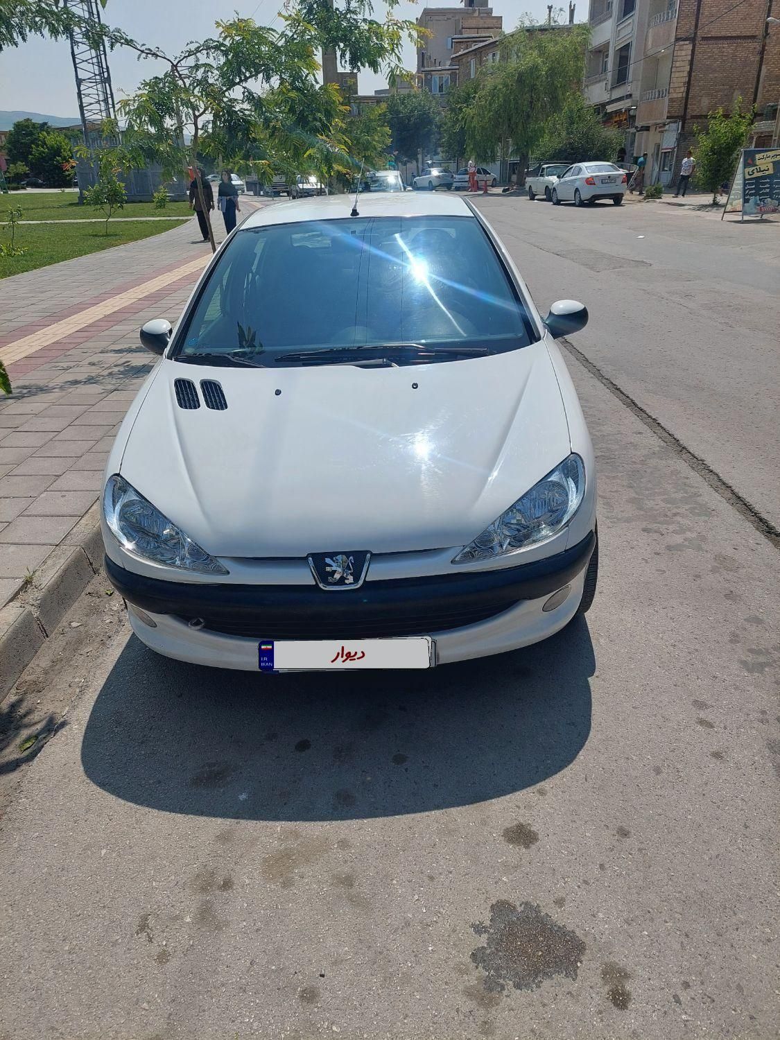 پژو ۲۰۶ صندوق دار v8 - 1395